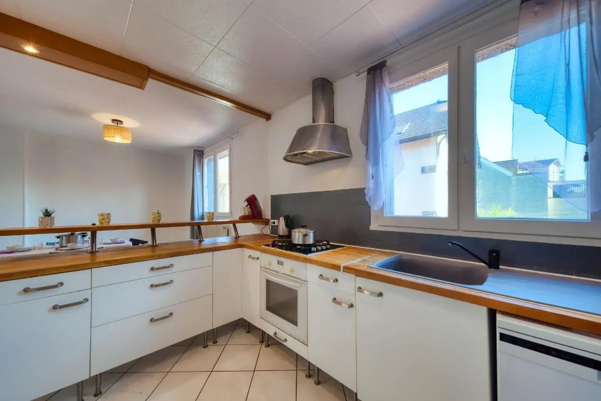 Apartment Maison De Ville, La Petite Fontainoise, Ideal Pour Un Sejour En Famille A Grenoble - Rhone Alpes France