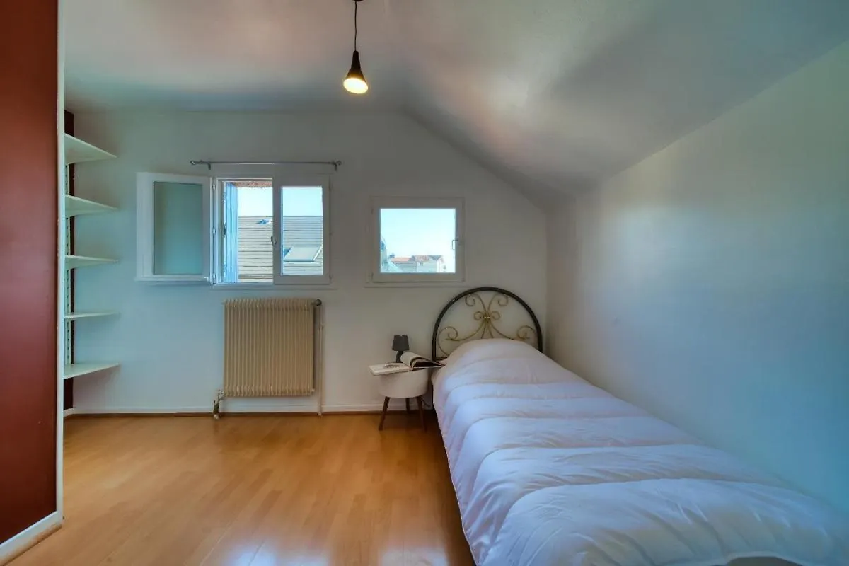 Maison De Ville, La Petite Fontainoise, Ideal Pour Un Sejour En Famille A Grenoble - Rhone Alpes 0*,