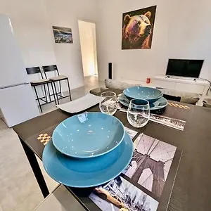 Appartement Magnifique T2 Refait A Neuf - Calme & Equipe Avec Parking, Grenoble